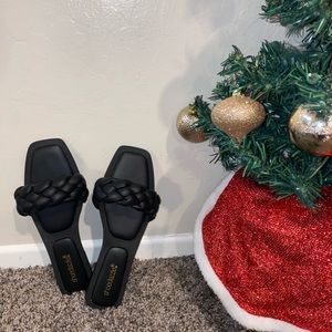 SHOE DAZZLE Womens Size 9 Slides